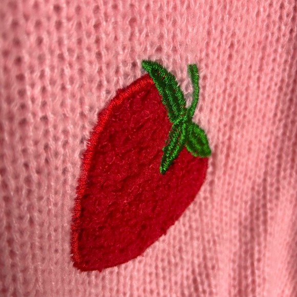 Cute Pink Strawberry Embroidered Knit Sweater Women's Size M Long Sleeve‎ - Picture 3 of 9